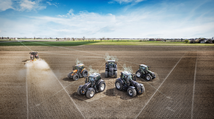 valtra tractors 5th generation fleet field 1600 900