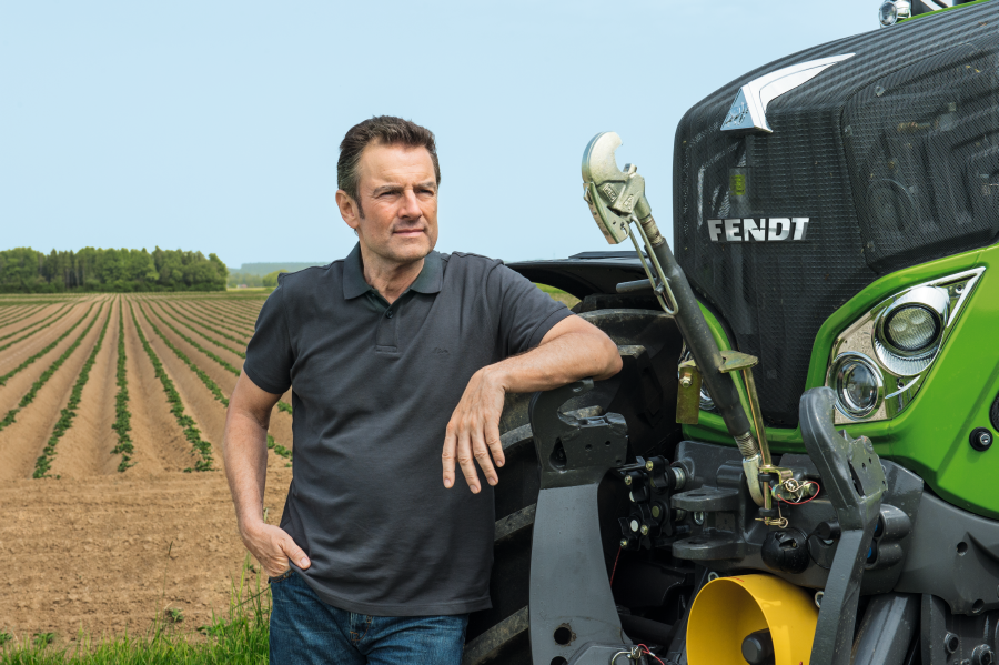 Verkoper landbouw tractoren en machines