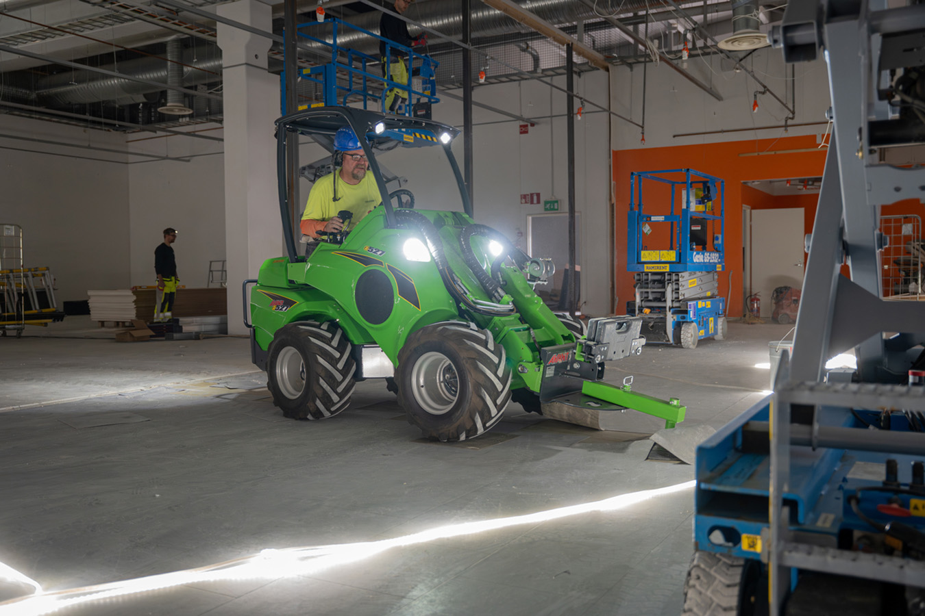 AVANT elektrische knikladers | SSEB-regeling | Locatie Siddeburen